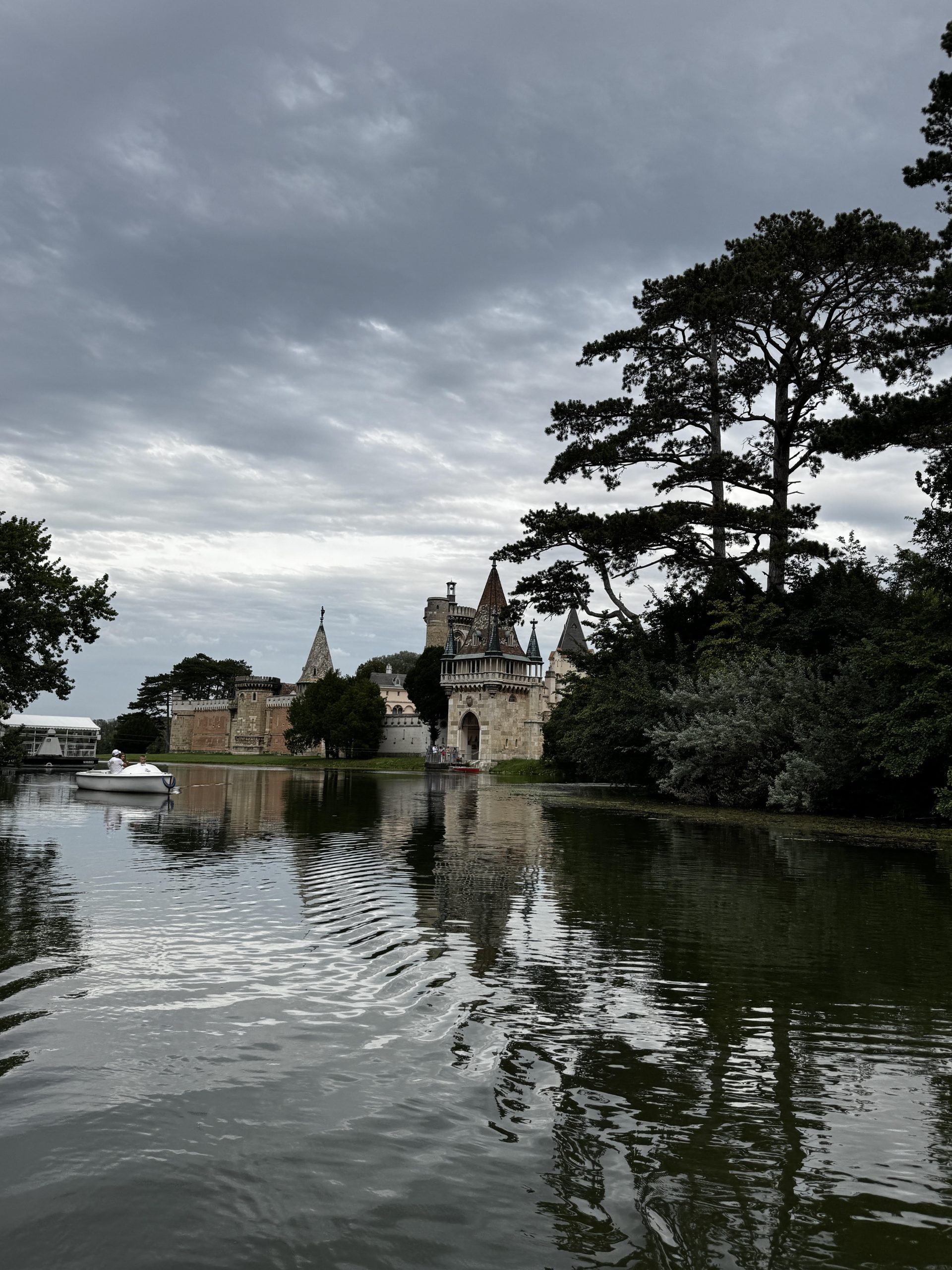 Jednodňový výlet k vodopádom 💧💧💧Myrafalle a zámku Laxenburg 🏰